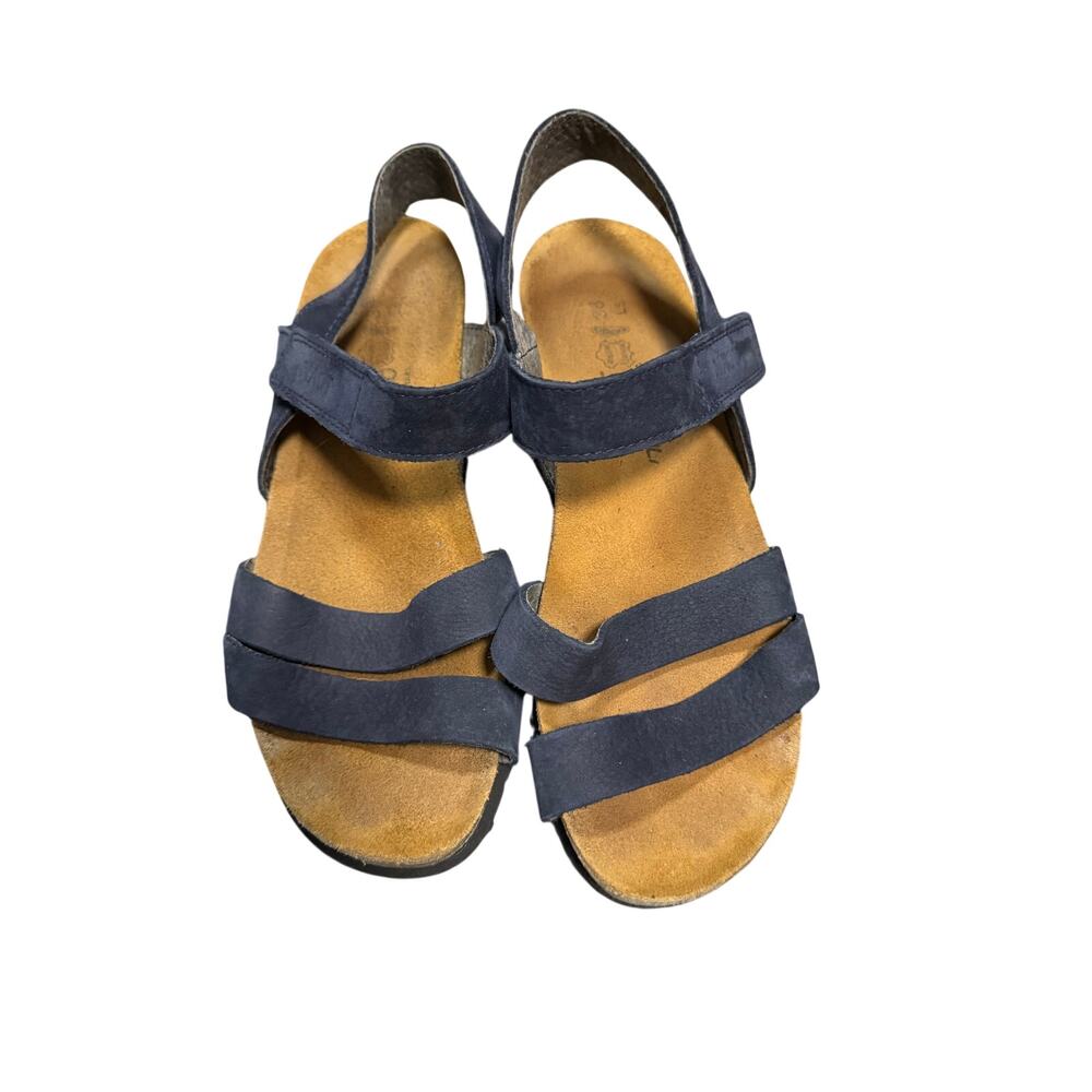 Naot Kayla Women's Sandal in Navy Nubuck Size 5/36